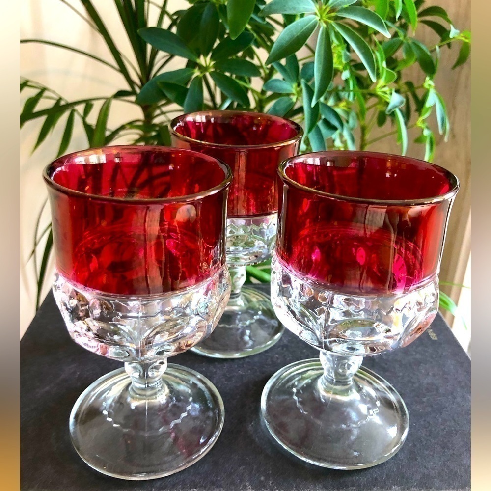 Beautiful Ruby red glasses - 3 - Picture 2 of 5